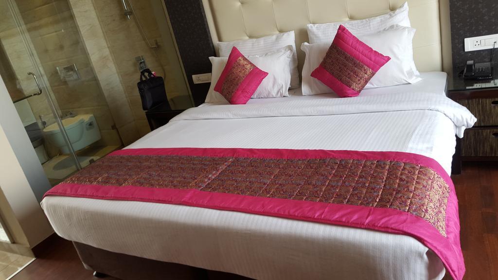 Dhillon Hotel -Guest House HK Hong Kong Extérieur photo