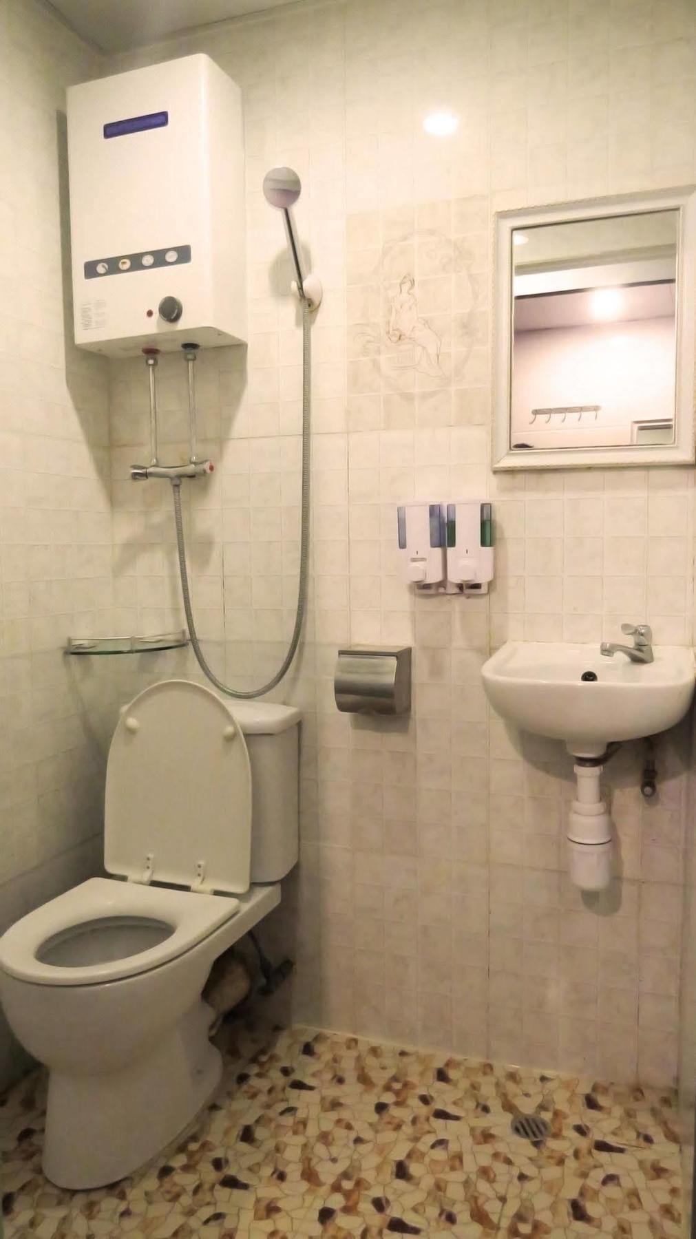 Dhillon Hotel -Guest House HK Hong Kong Extérieur photo